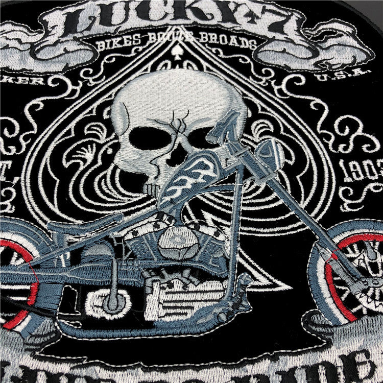 Stoffaufnäher mit Totenkopf-Stickerei – Bild 2 | LuxeStyle