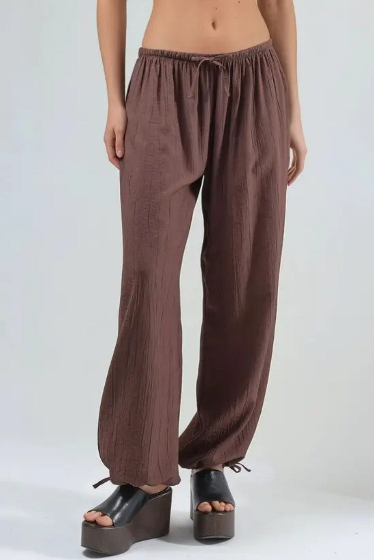 Freizeit-Hose mit weitem Bein – Reddish Brown