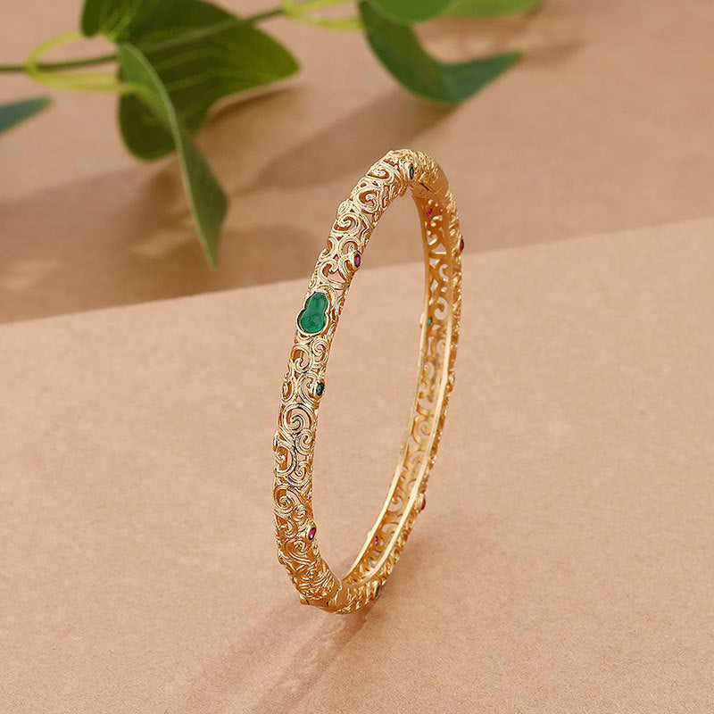 Vergoldetes Jade Armband mit Glückswolken – Bild 4 | LuxeStyle