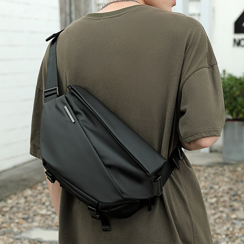 Sportliche Umhängetasche aus Polyester, einfarbig – Bild 4 | LuxeStyle