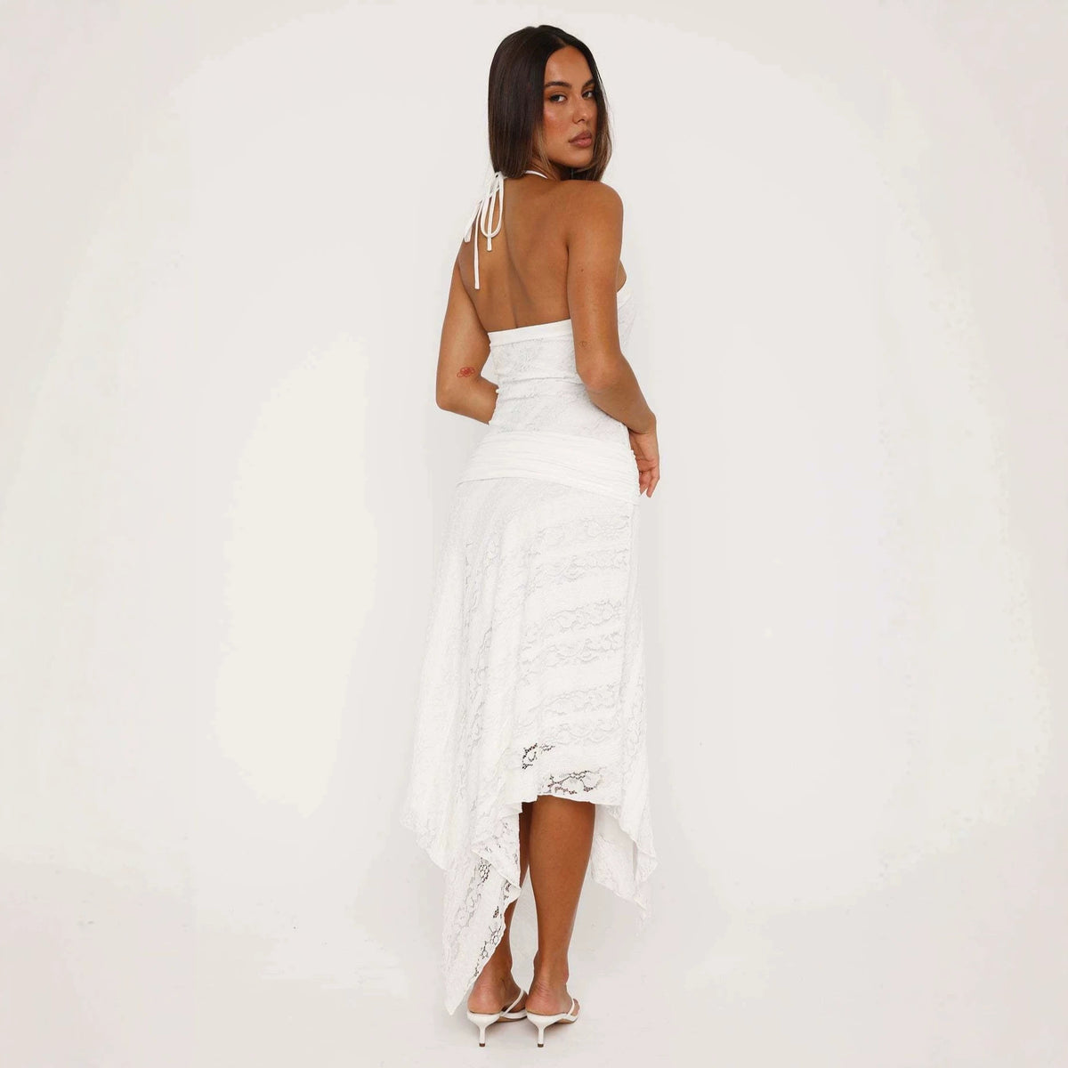 Asymmetrisches Resort-Kleid mit Taillierung – Bild 6 | LuxeStyle