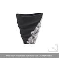 Dekorative Vase mit Tusche-Elementen – Bild 3 | LuxeStyle