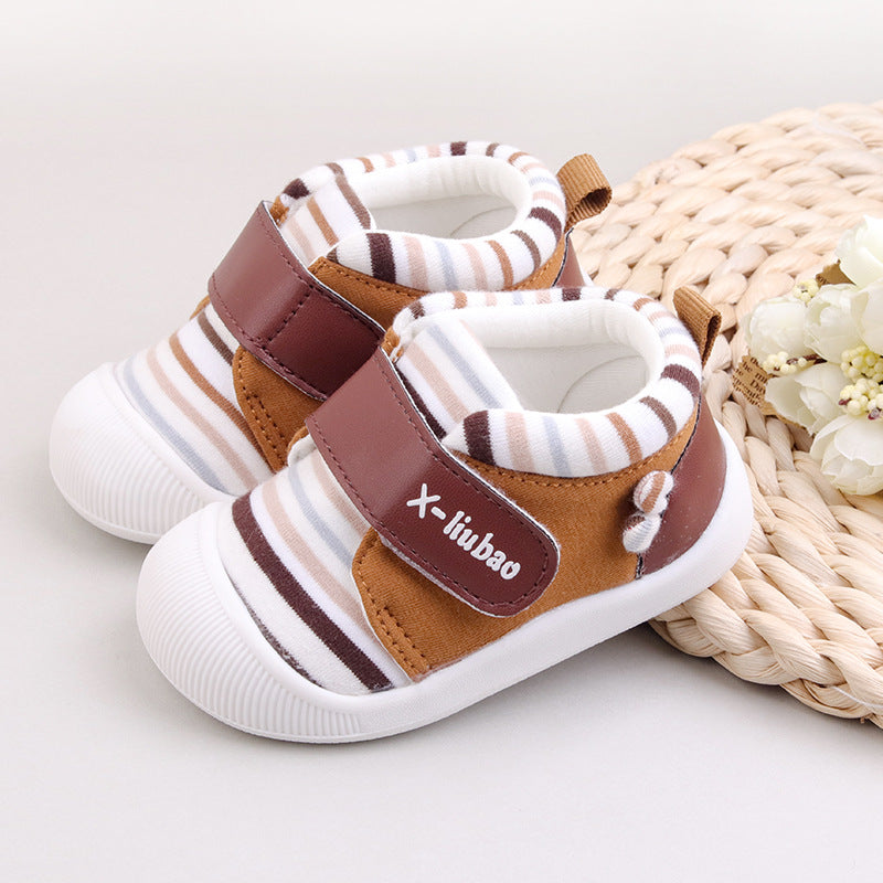 Kleiner Schuh mit Griff und bunten Streifen – Bild 6 | LuxeStyle