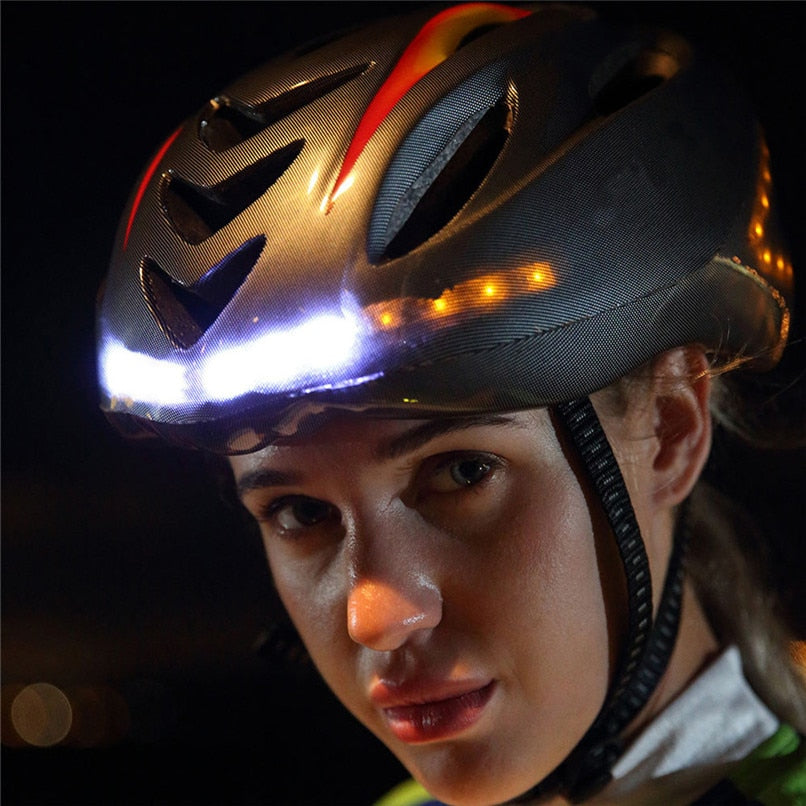 Smarter Velohelm mit LED-Beleuchtung