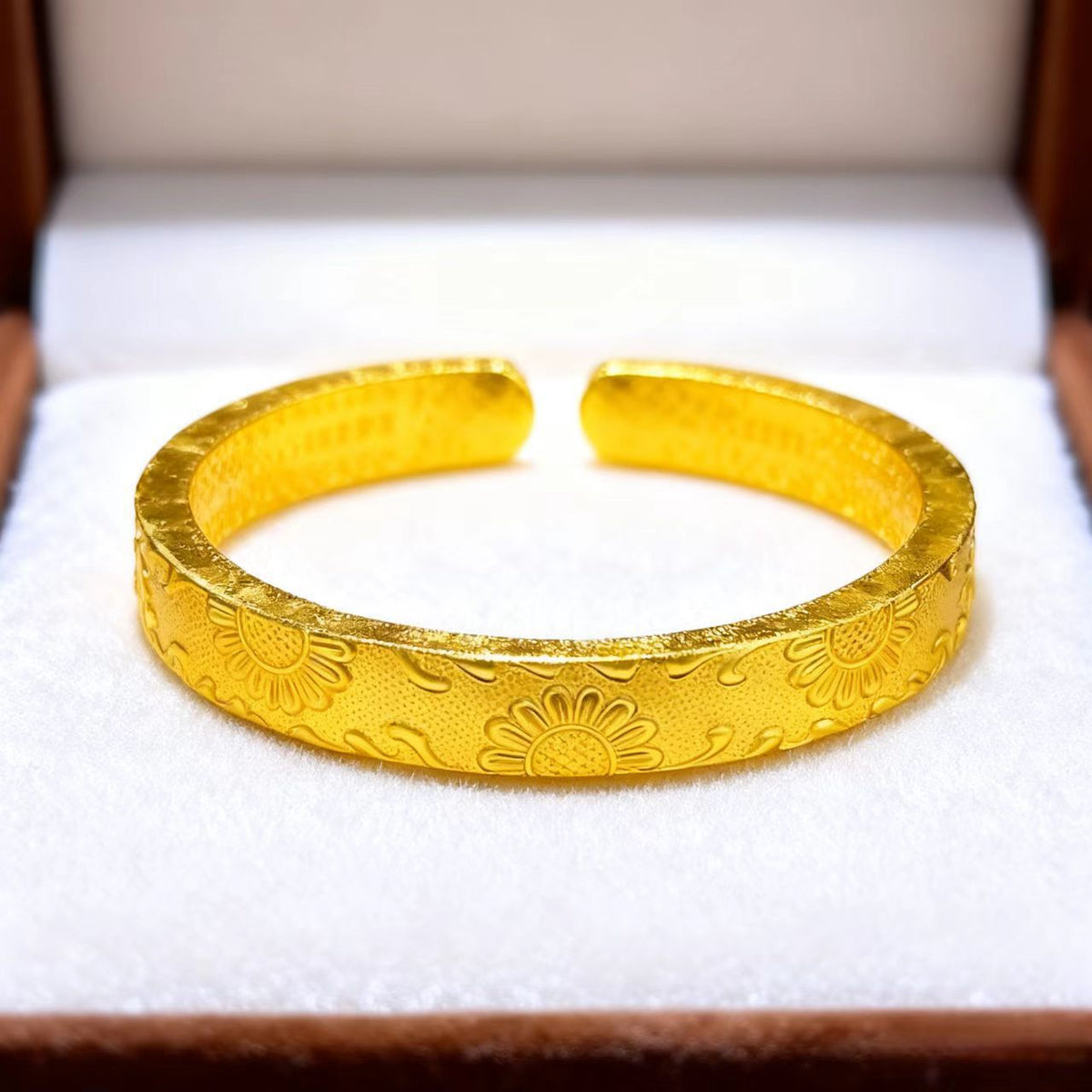 Sonnenblumen-Herz-Sutra Armreif (offen) – Bild 4 | LuxeStyle