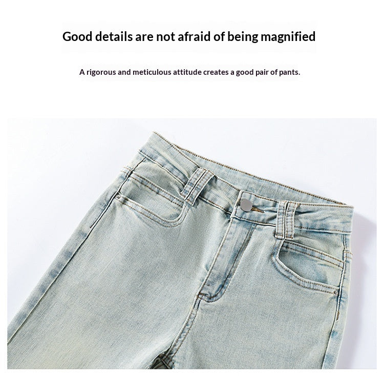 Hellblaue amerikanische Flared Damenjeans