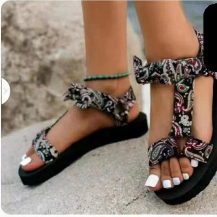 Ethno-Sandalen mit Klettverschluss und dicker Sohle – Bild 5 | LuxeStyle