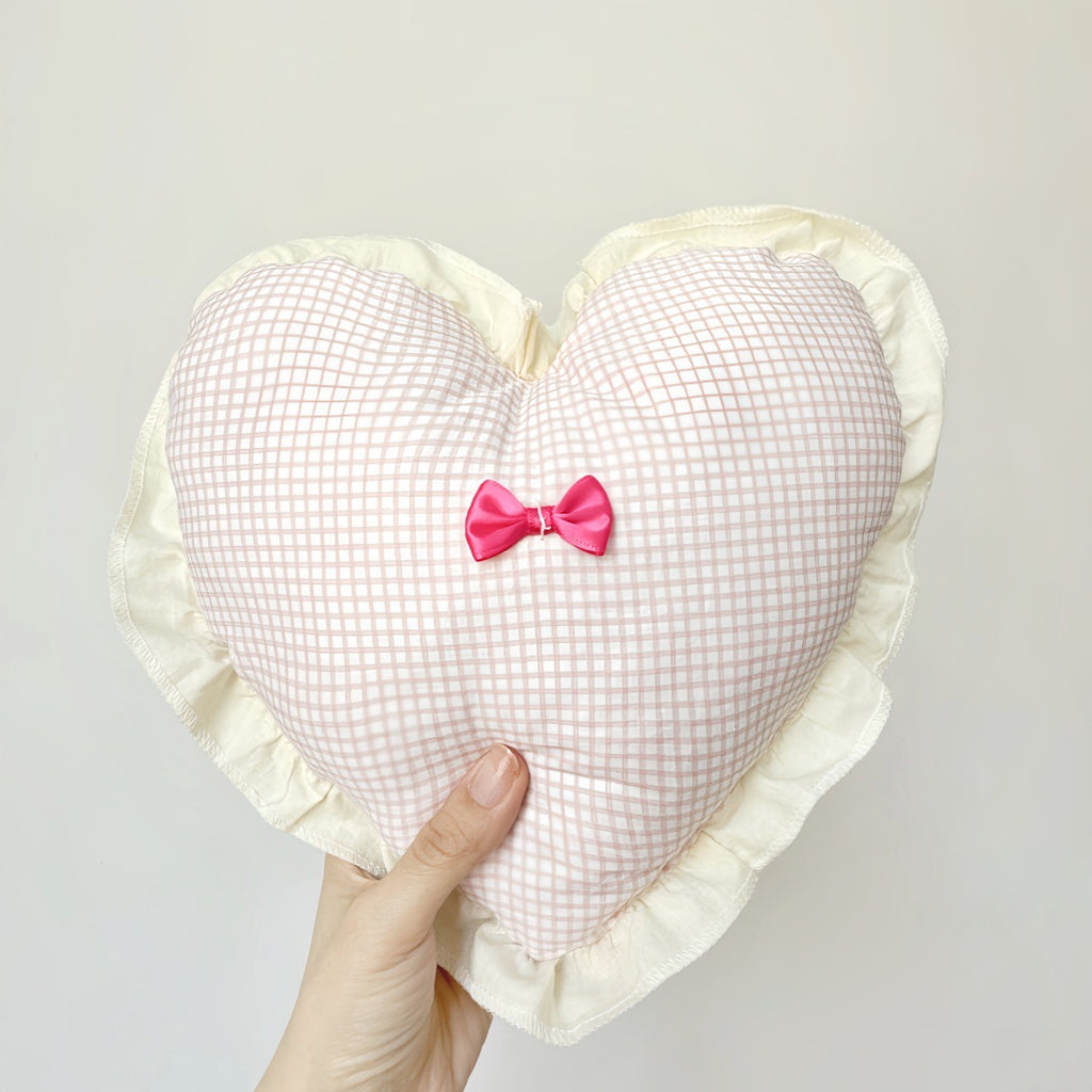 Babykissen im nordischen Stil für die Taille