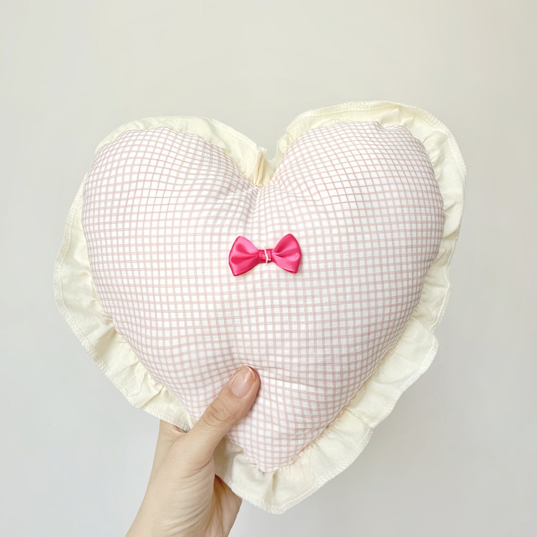 Babykissen im nordischen Stil für die Taille