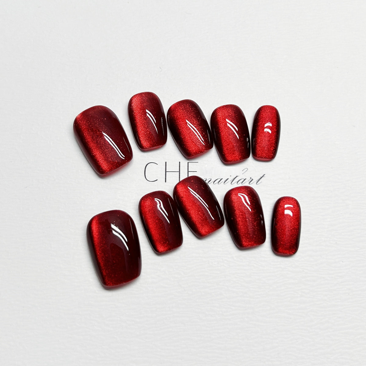 Weinroter Cat Eye Nagelsticker – Bild 6 | LuxeStyle