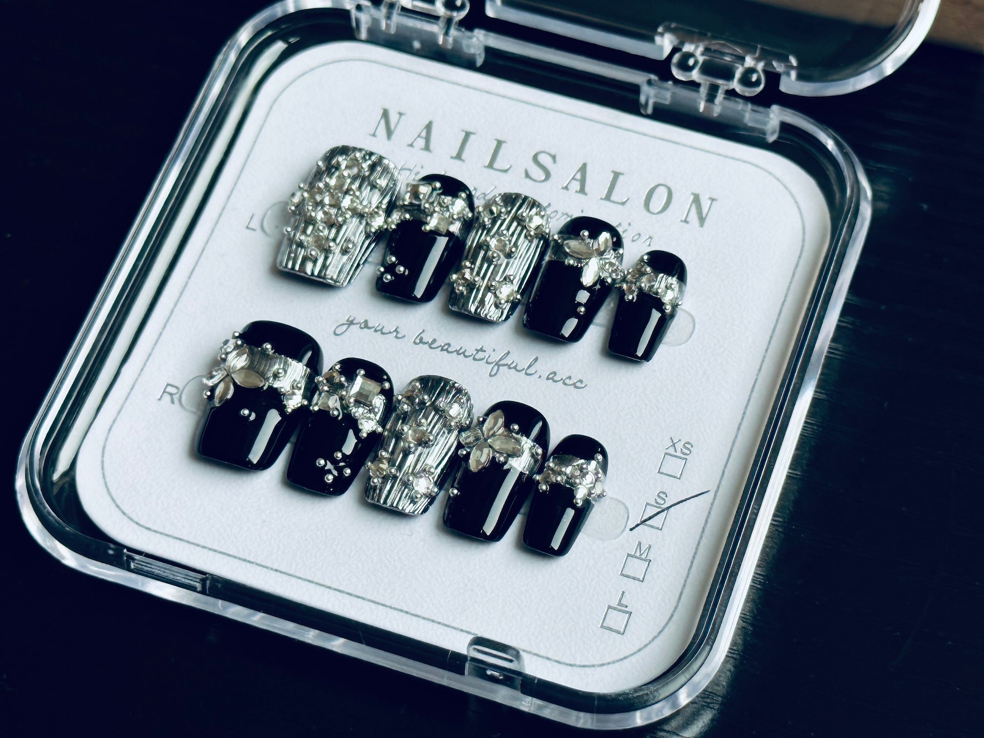 Press On Nails T076 – Schwarz-Weiss 3D – Ansicht 7