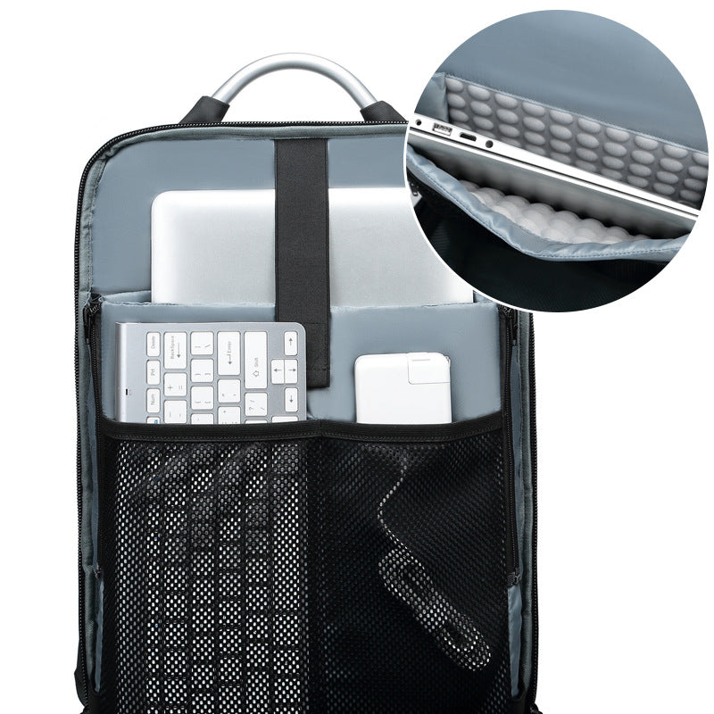 Funktionale Outdoor-Reisetasche mit Laptopfach – Bild 3 | LuxeStyle