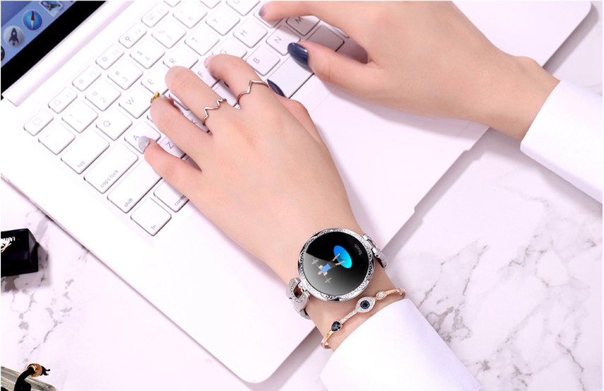 Wasserdichte Smartwatch für Damen – Bild 14 | LuxeStyle