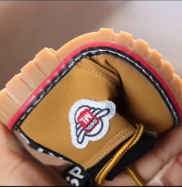 Warme Winter-Boots für Kinder