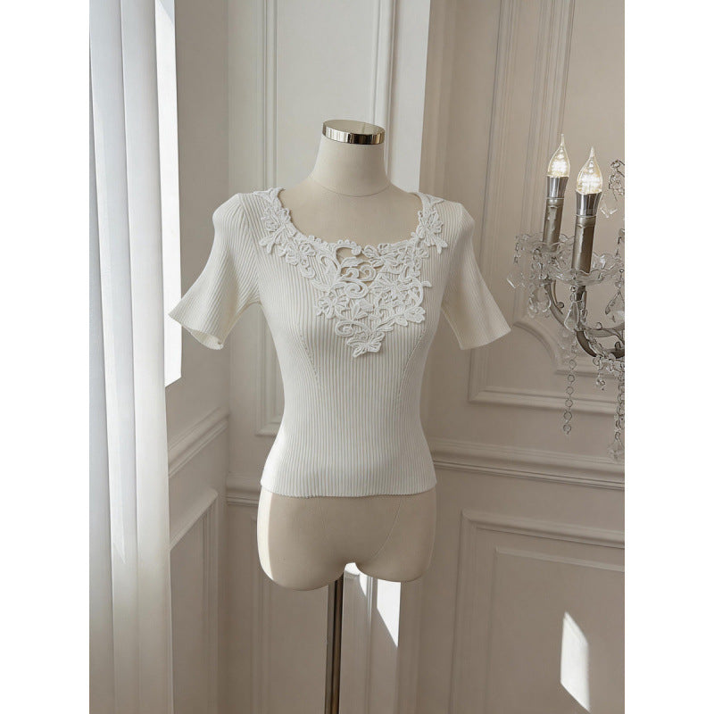 V-Ausschnitt Stricktop mit Spitzen-Panel
