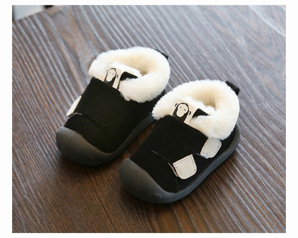 Velours-Schuhe für Kleinkinder – Bild 4 | LuxeStyle