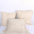 Handgewebtes Kissen mit Quasten – Bild 1 | LuxeStyle