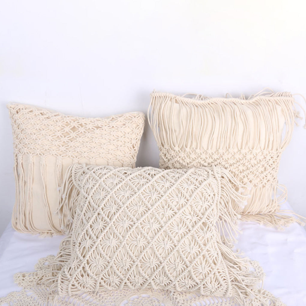 Handgewebtes Kissen mit Quasten – Bild 1 | LuxeStyle