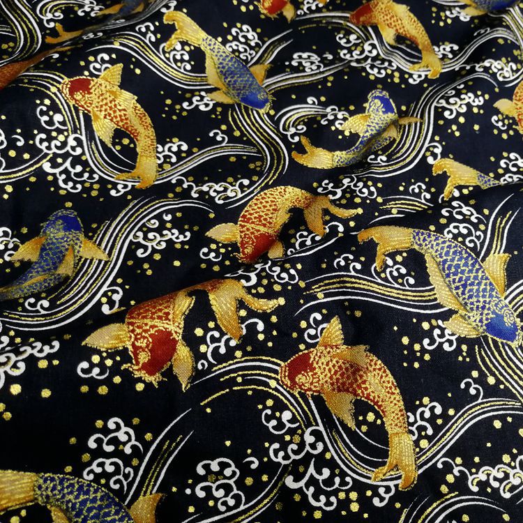 Japanischer Baumwollstoff mit Goldpuder-Druck – Bild 6 | LuxeStyle