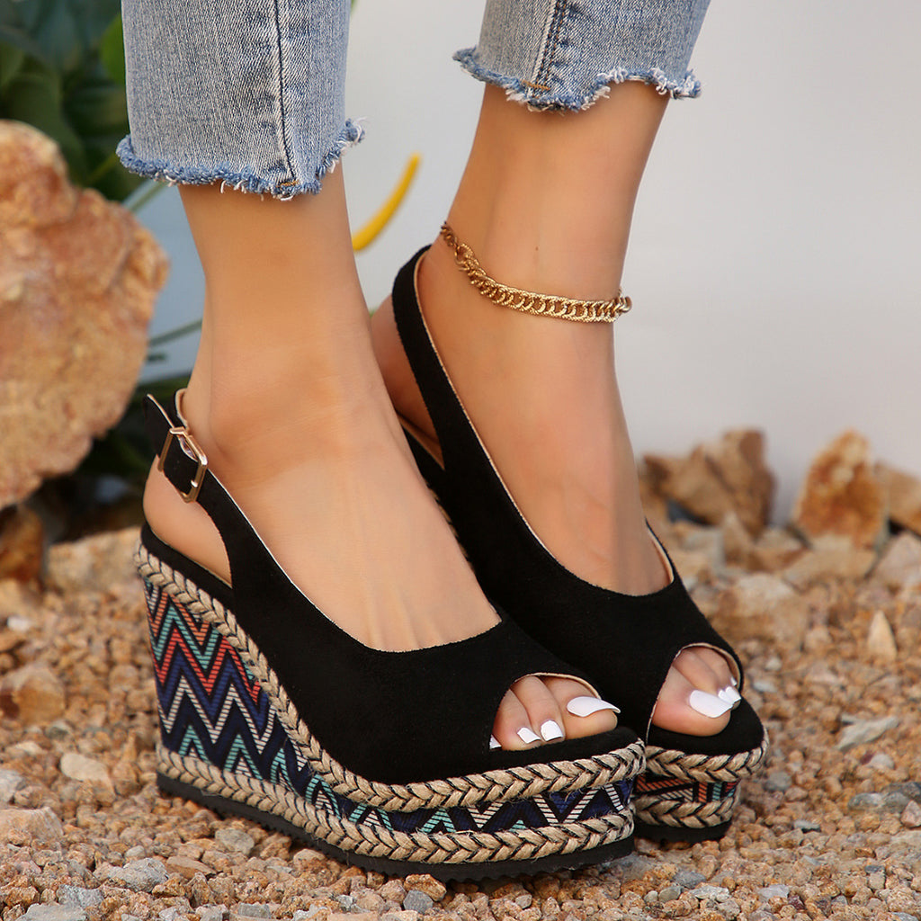 Keilabsatz Sandalen im Römer-Stil – Bild 9 | LuxeStyle