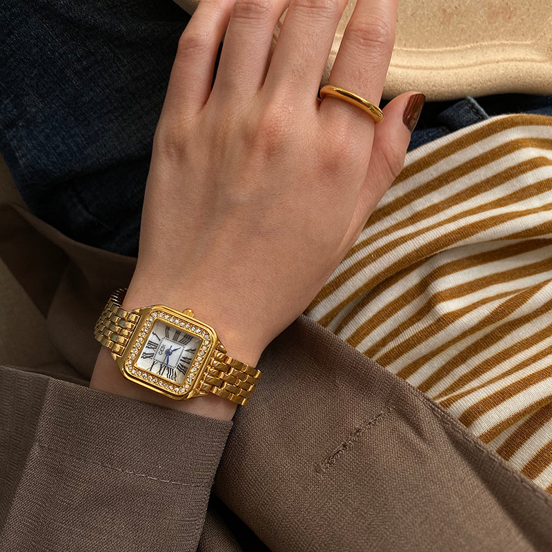 Goldene Quarzuhr für Damen – Bild 3 | LuxeStyle