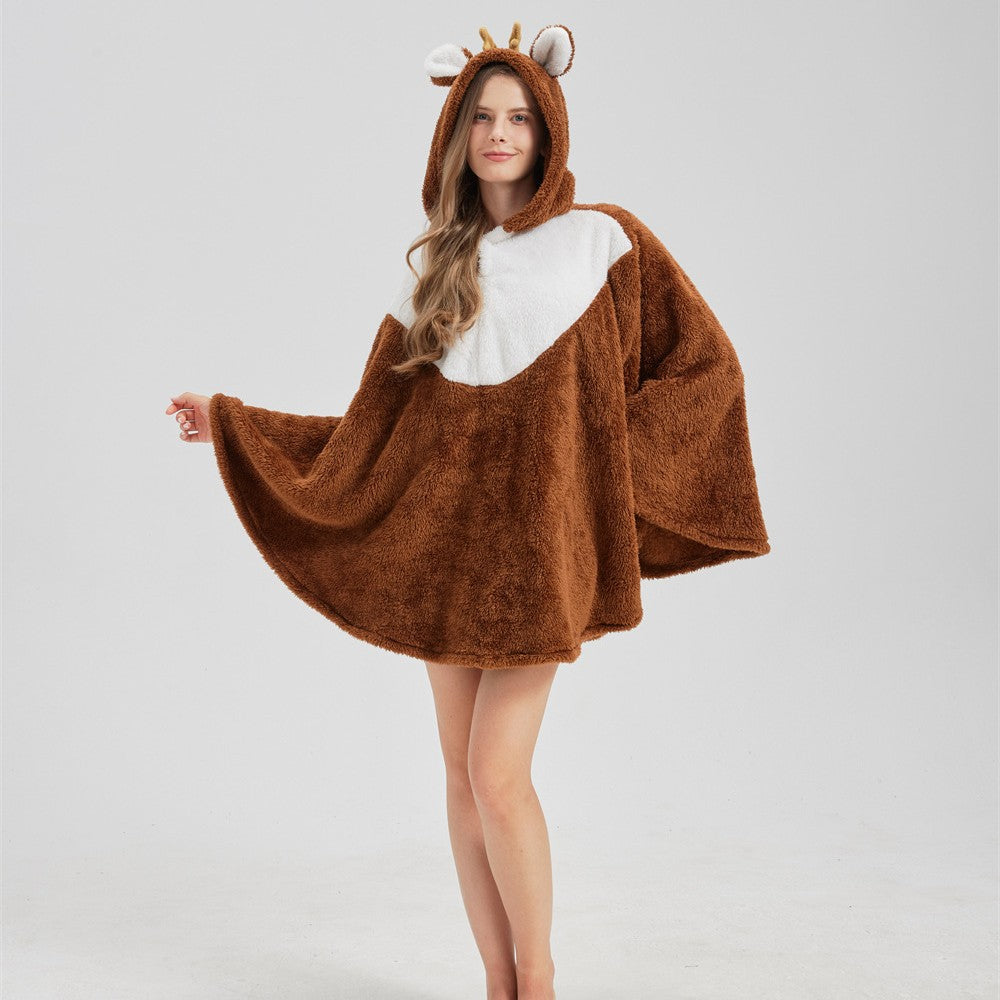 Kuscheliger Kapuzen-Poncho im Tier-Look