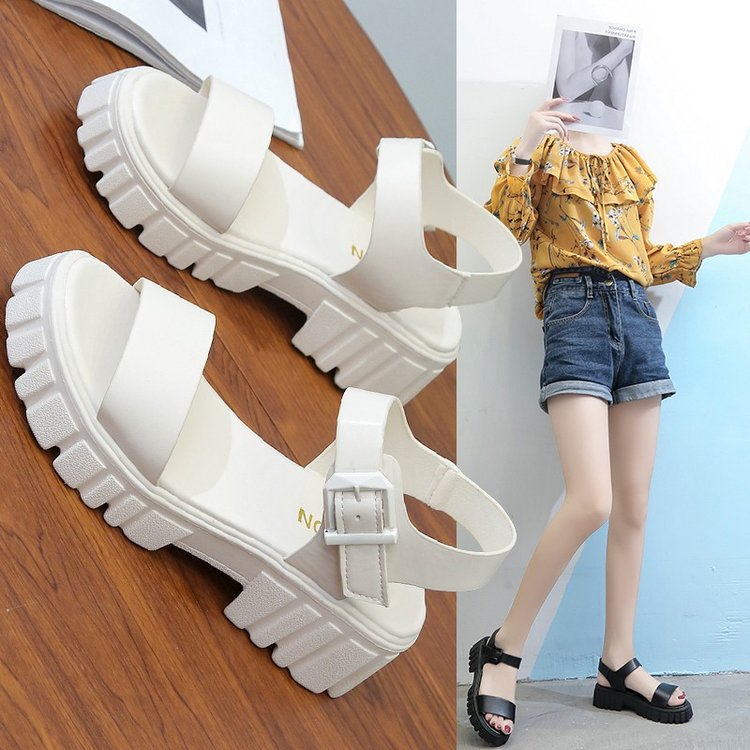 Sommer-Sandalen mit flachem Absatz – Bild 6 | LuxeStyle