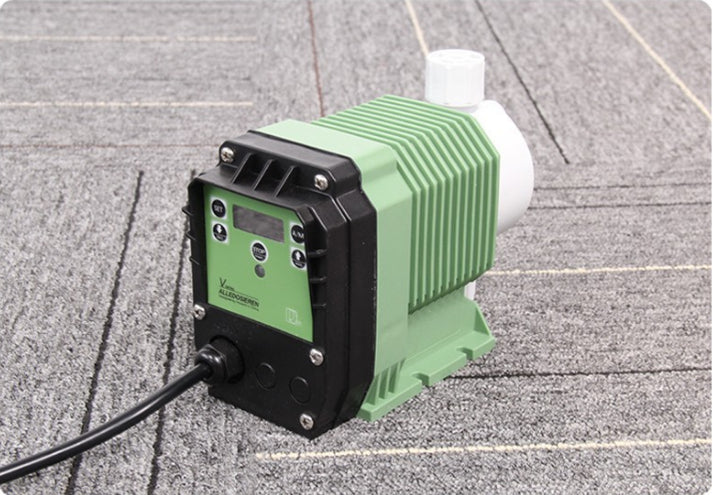 Elektromagnetische Dosierpumpe