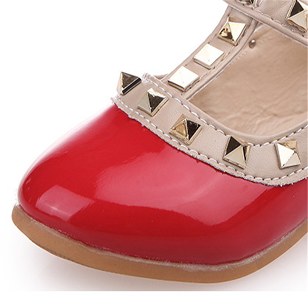 Tanzprinzessin-Schuhe mit Nieten – Bild 5 | LuxeStyle