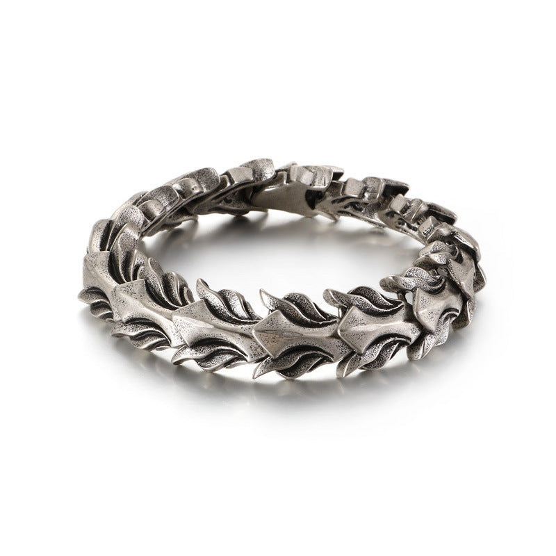 Trendiges Titan-Armband mit Skelett-Kette
