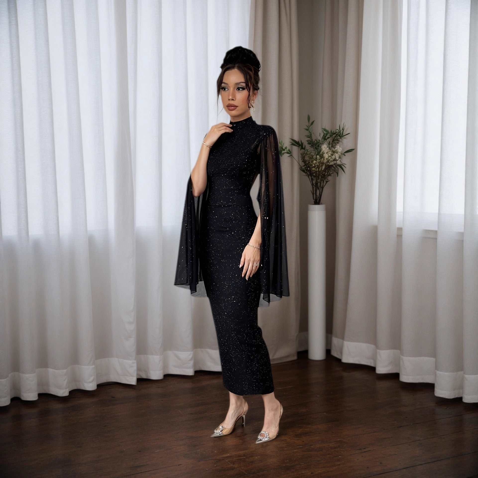 Elegantes Paillettenkleid mit Laternenärmeln