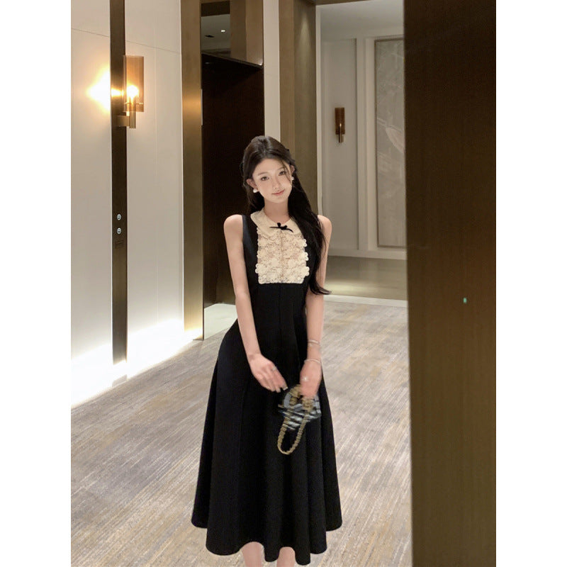 Figurbetonendes langes Kleid mit hoher Taille