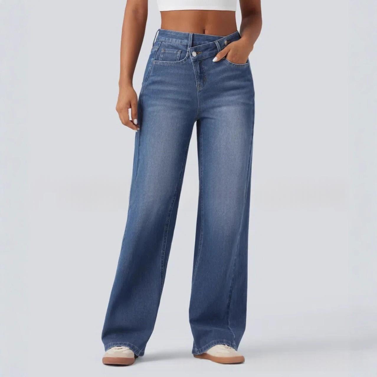 Asymmetrische Low-Rise Jeans mit Knopfleiste