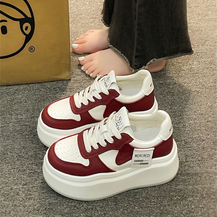 Designer Style Sneakers mit Plateausohle
