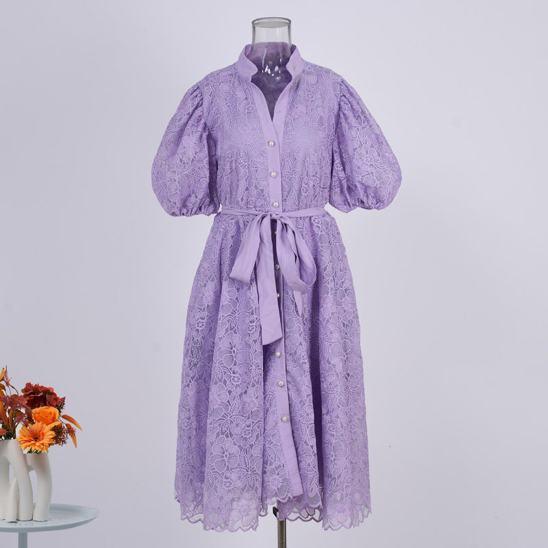 Oversized Wickelkleid mit Stickerei – Bild 3 | LuxeStyle