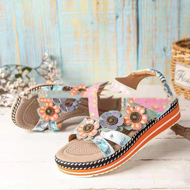 Sandalen mit Blumen & Plateau – Bild 2 | LuxeStyle