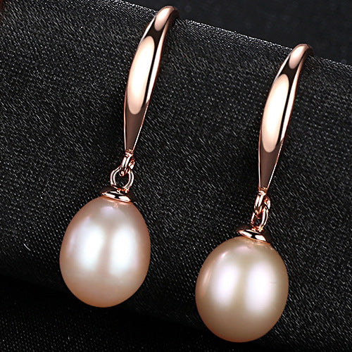 Elegante Ohrhaken mit Perlen