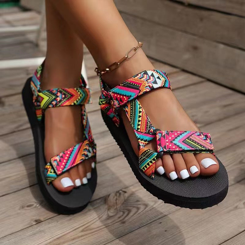 Ethno-Sandalen mit Klettverschluss und dicker Sohle – Bild 15 | LuxeStyle