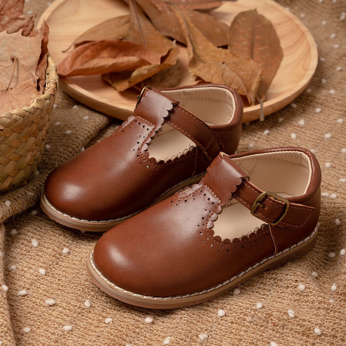 Mädchen-Leder Schuhe britischer Stil
