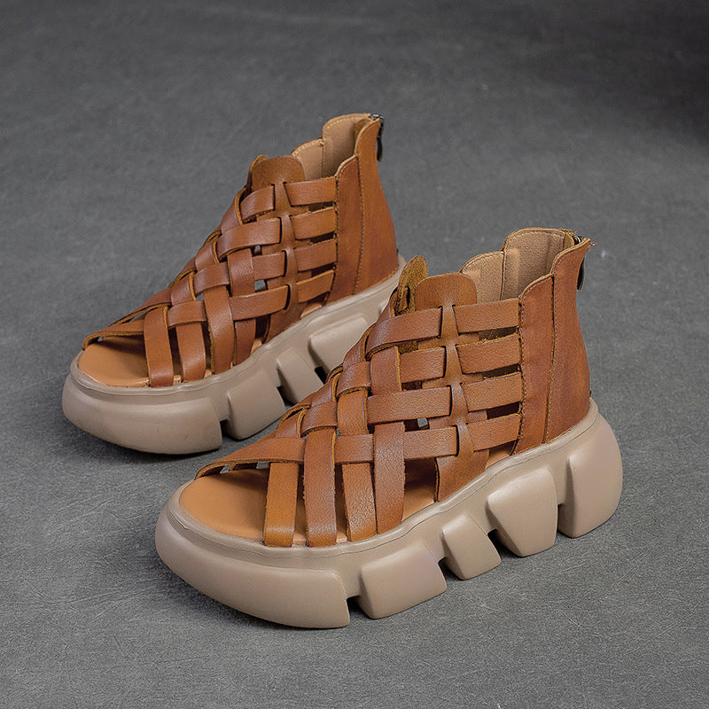 Geflochtene Sandalen mit dicker Sohle – Bild 9 | LuxeStyle