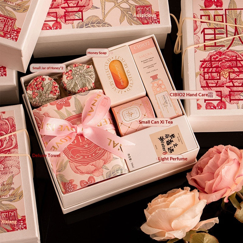 Handgemachte Geschenkbox für Hochzeitsgeschenke