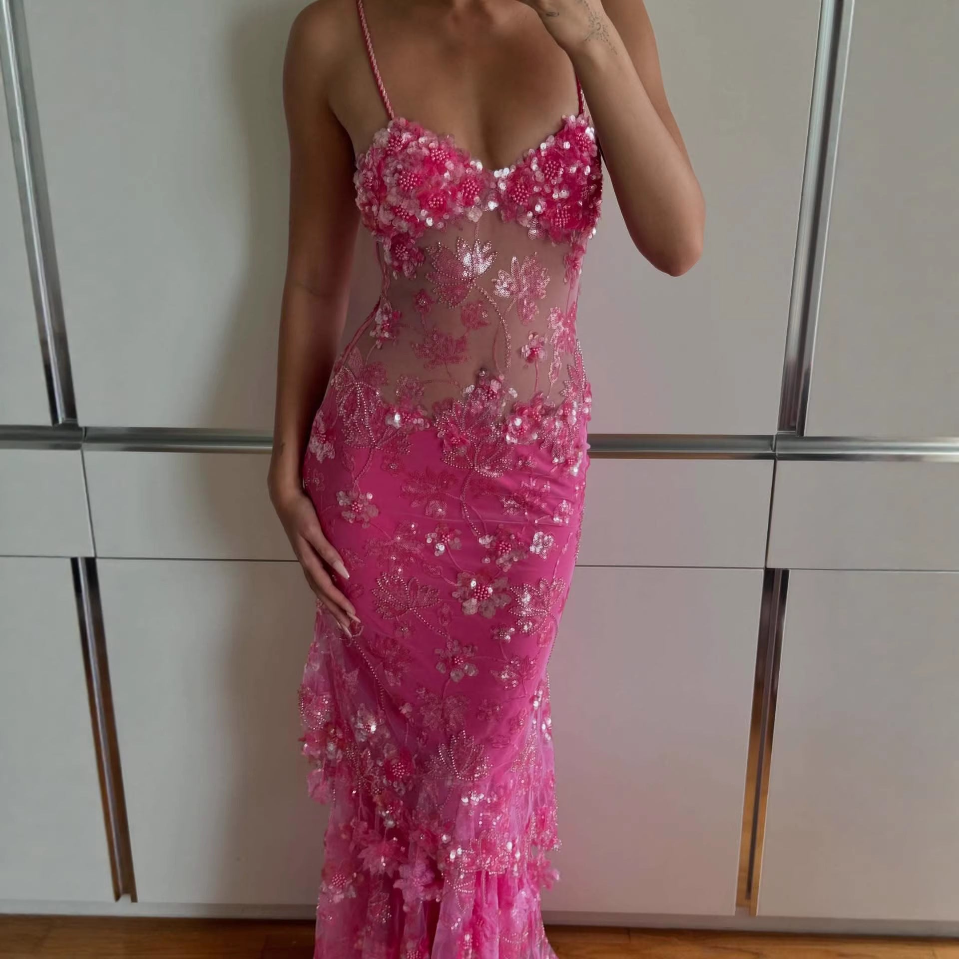 Durchsichtiges Kleid