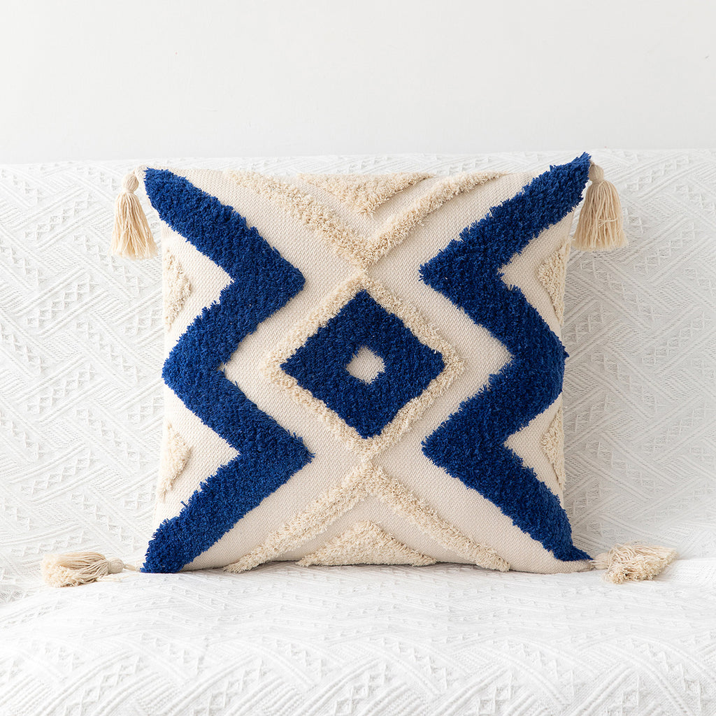 Boho Kissenhülle mit geometrischem Tufting