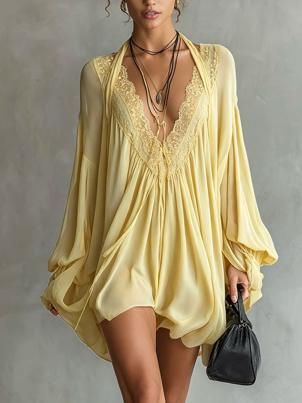 Kurzes Halterneck-Kleid mit Spitze – Bild 7 | LuxeStyle