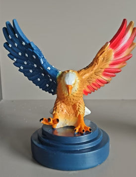 Amerikanischer Adler in Garten