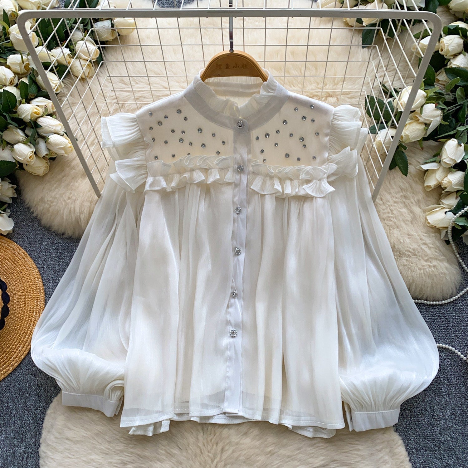 Gelbe Bluse mit Ruffles