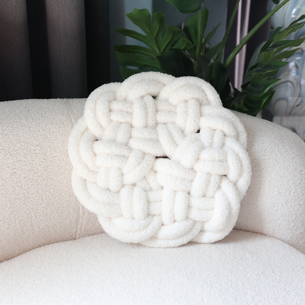 Knoten-Zierkissen im nordischen Stil – Bild 9 | LuxeStyle