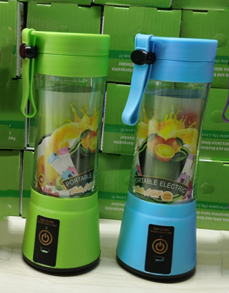 USB-Portabler Mini-Blender mit 6 Messern