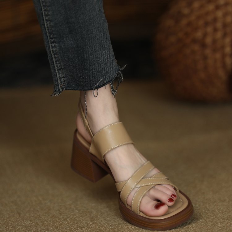 Retro Sandalen mit Blockabsatz