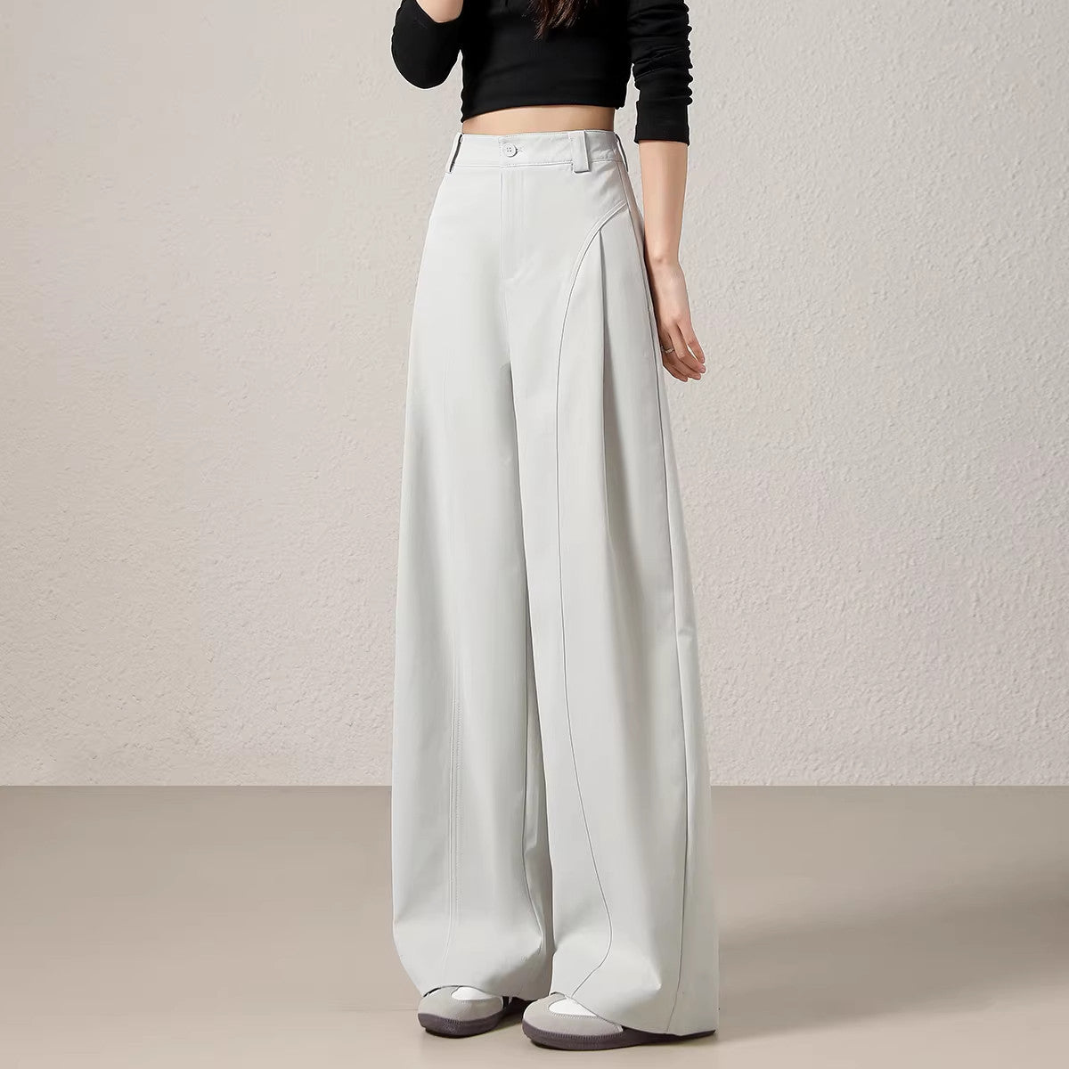 Weite Damenhosen mit Stretch
